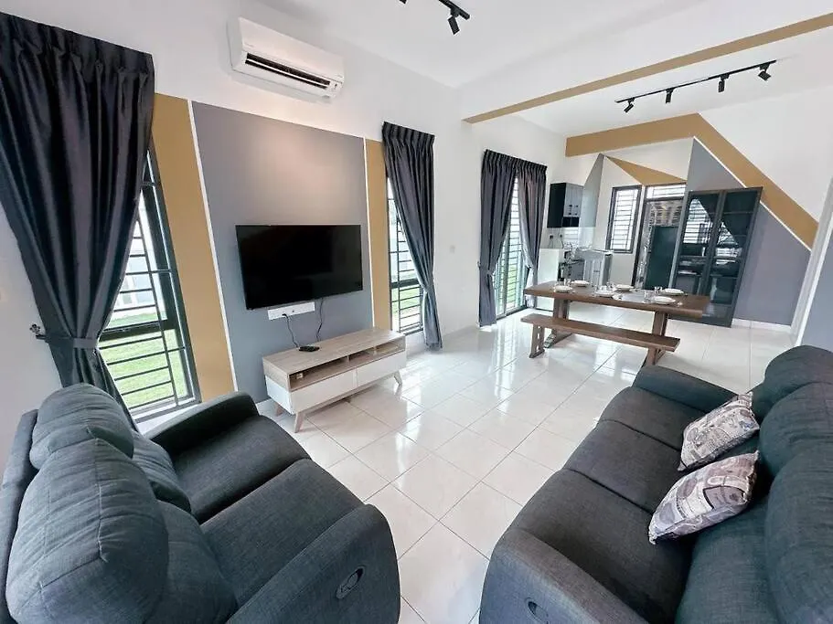 Дом отдыха A13 Family Stay In Nasa City Dato Onn Джохор-Бару